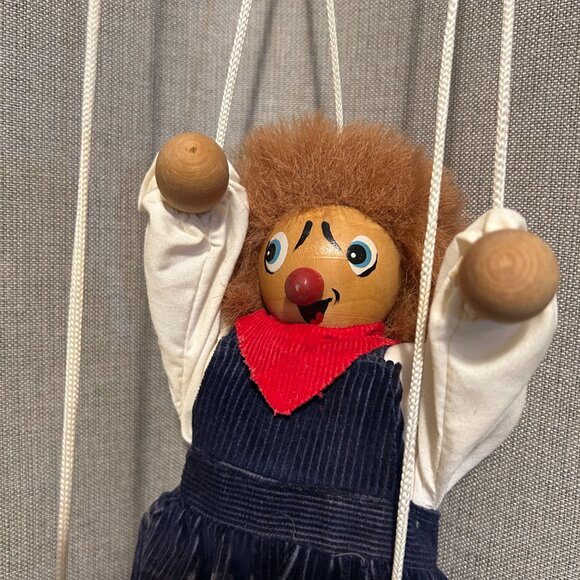 Vintage Wolfgang Gerstenberg Hand Painted Wooden Clown Marionette from Germany - Picture 5 of 10